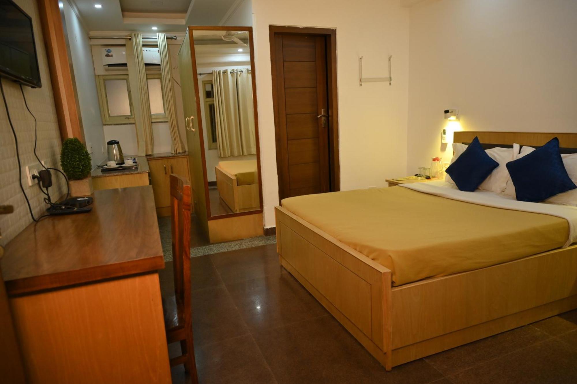 Hotel Dh Dharamshala Eksteriør billede