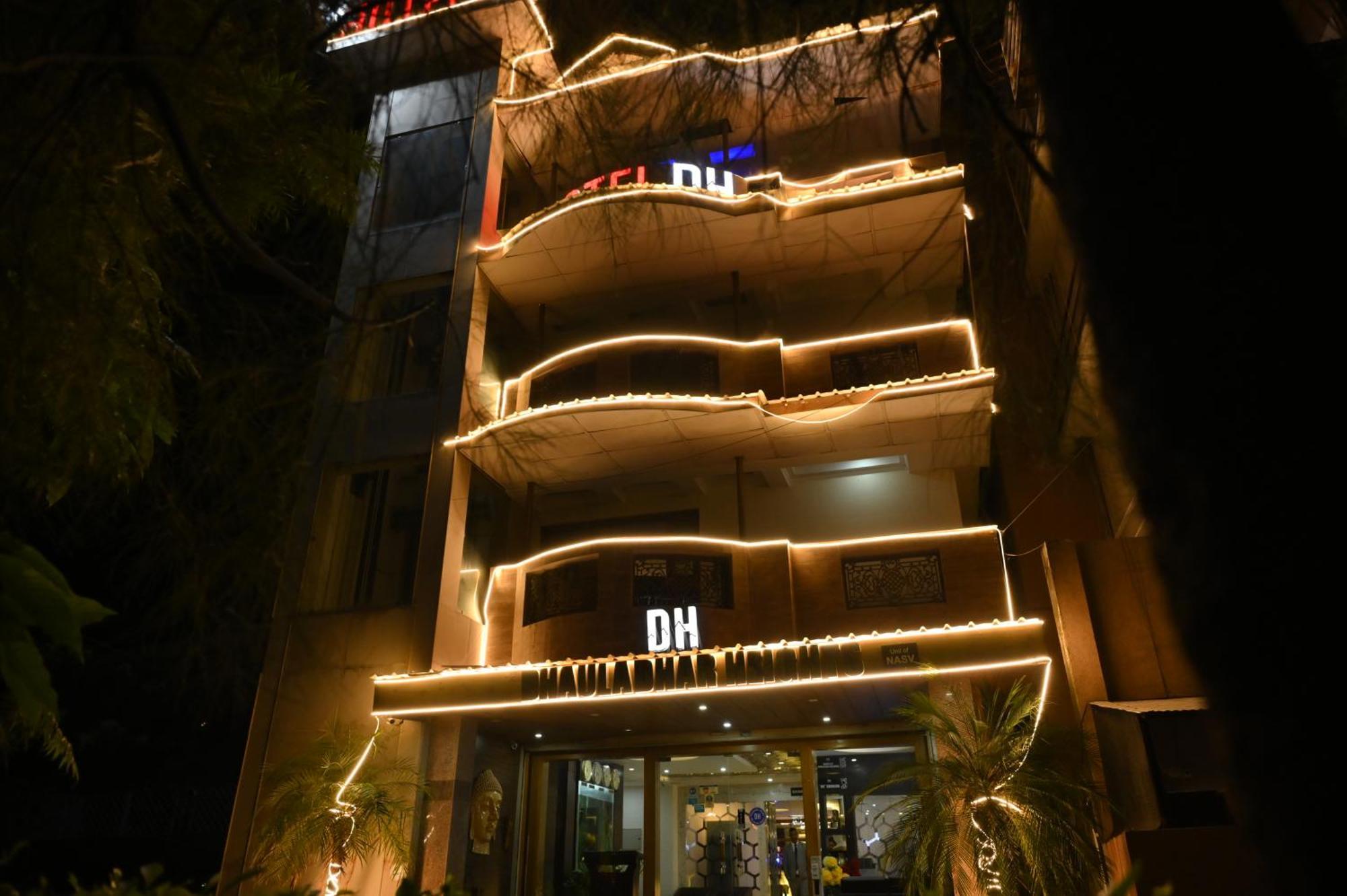 Hotel Dh Dharamshala Eksteriør billede