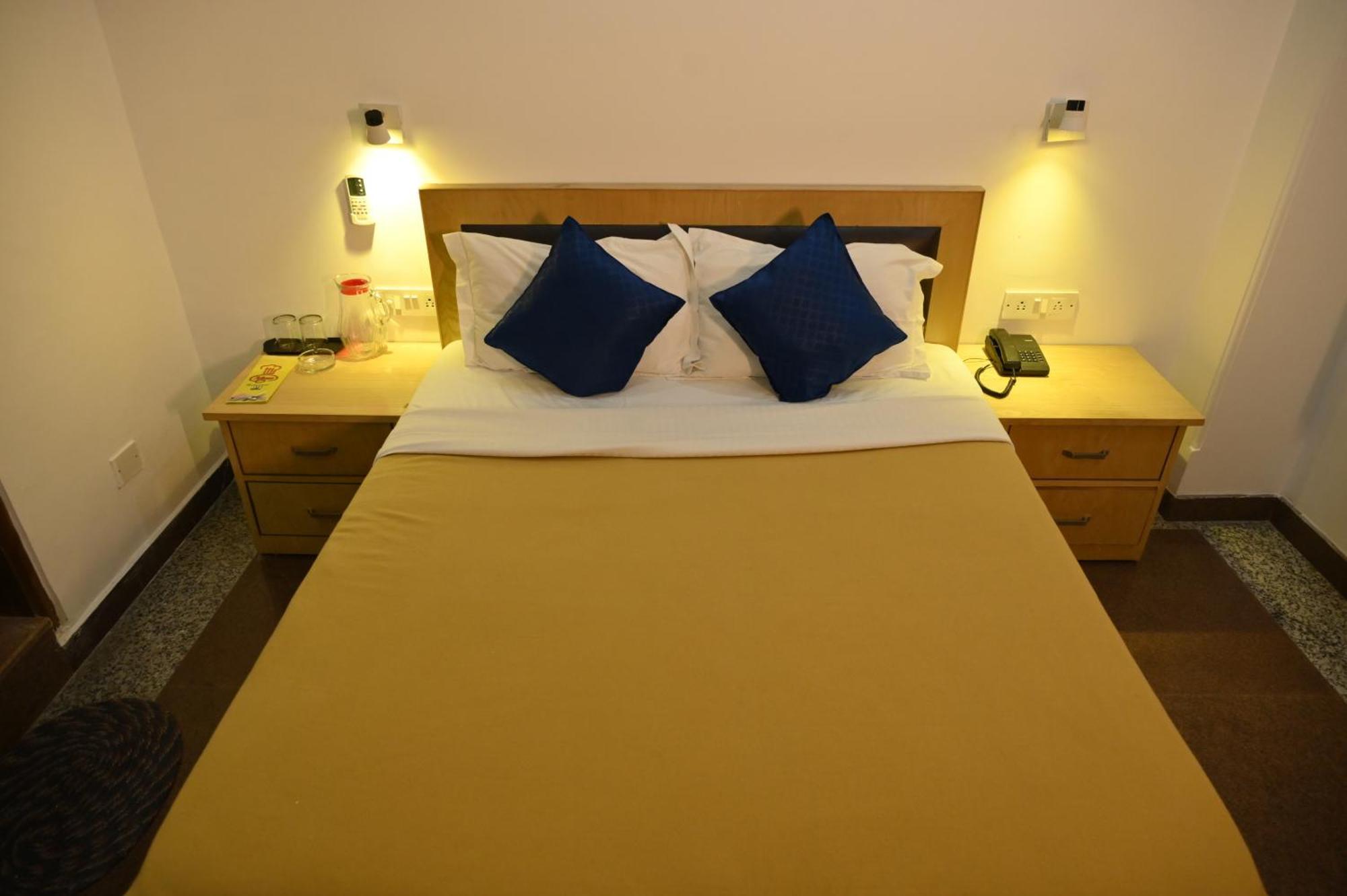 Hotel Dh Dharamshala Eksteriør billede